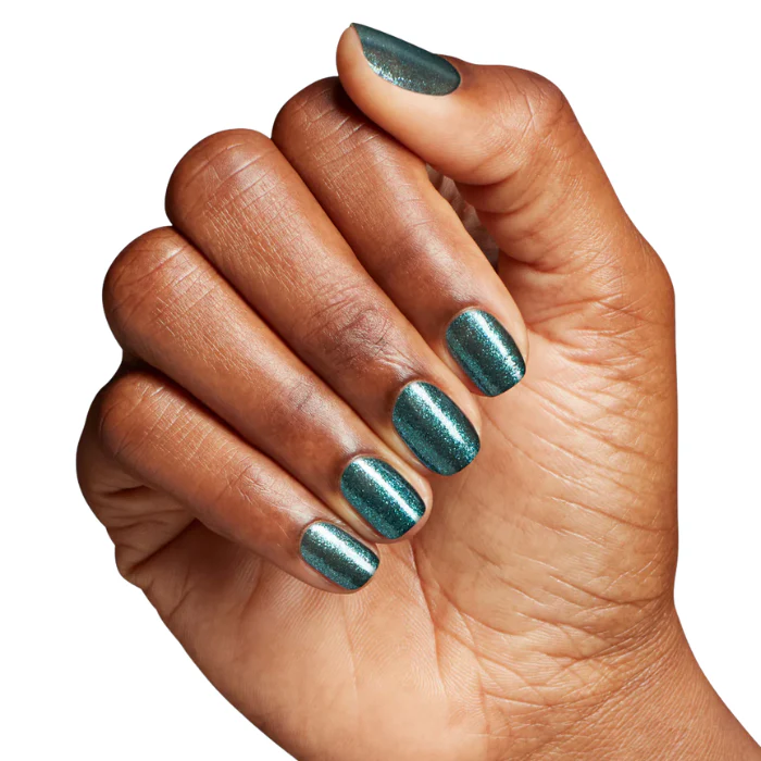 OPI Gel Color - Good Enough To Treat Holiday 2025 - Yuletide Sweetings! GC HPS10 (D) - Image 3